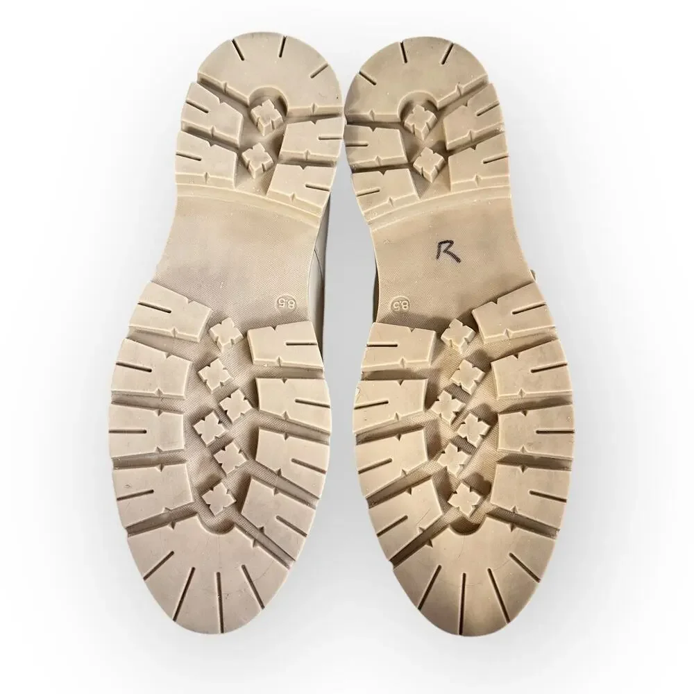 Seychelles details leather